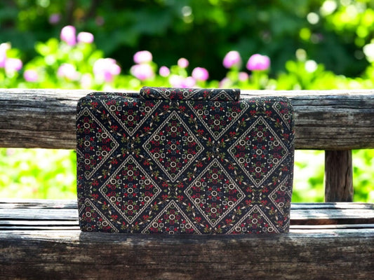 Black Geometric Art 6-Pocket Clutch Pouch